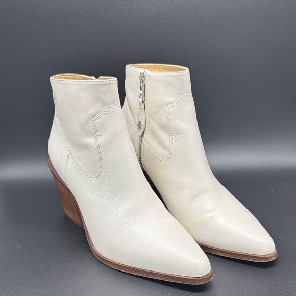 rag & bone Shoes - rag & bone White Leather Pointed Ankle Booties with Stacked Heel Sz 39.5 (US 9.5